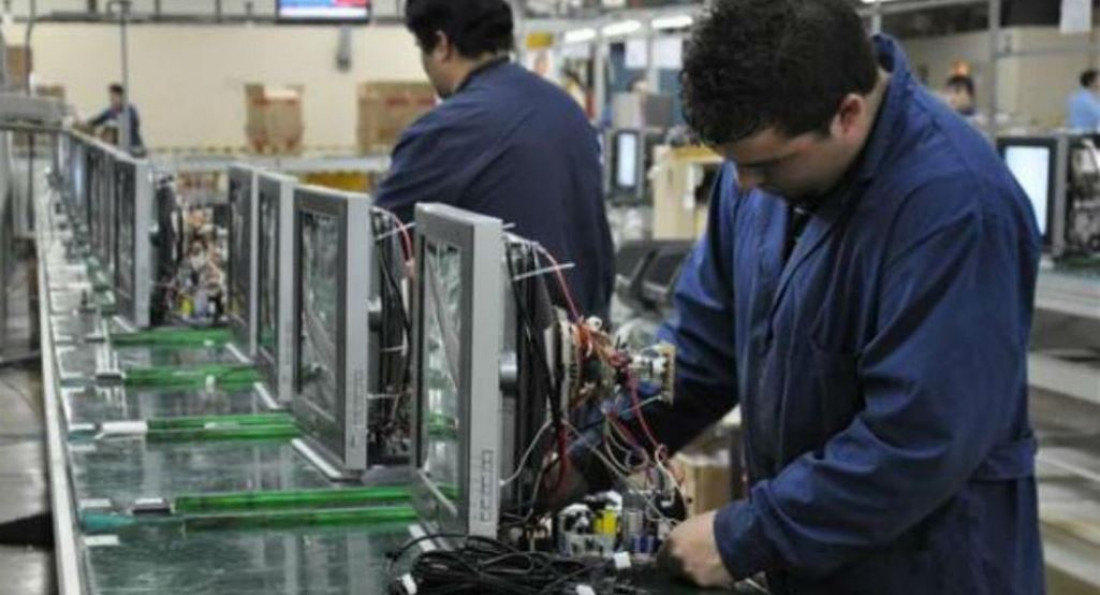 La Industria Electrónica Fueguina sigue cuesta bajo.