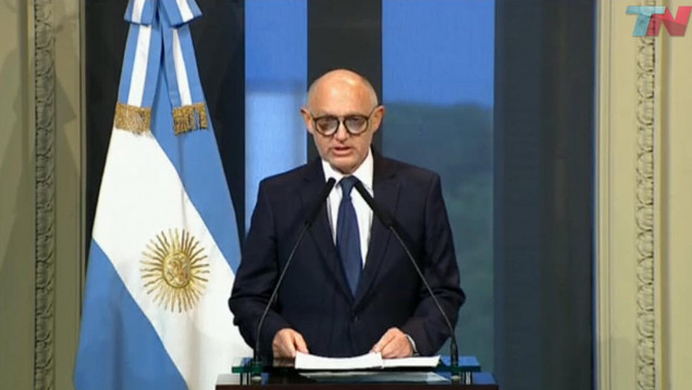 imagen "Mientras la Argentina se apega al derecho internacional, Gran Bretaña apuesta al armamentismo"