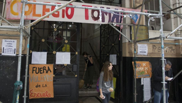 imagen Levantan la toma en colegios de Buenos Aires y se abre el diálogo