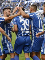 El Tomba se reencontró con la victoria