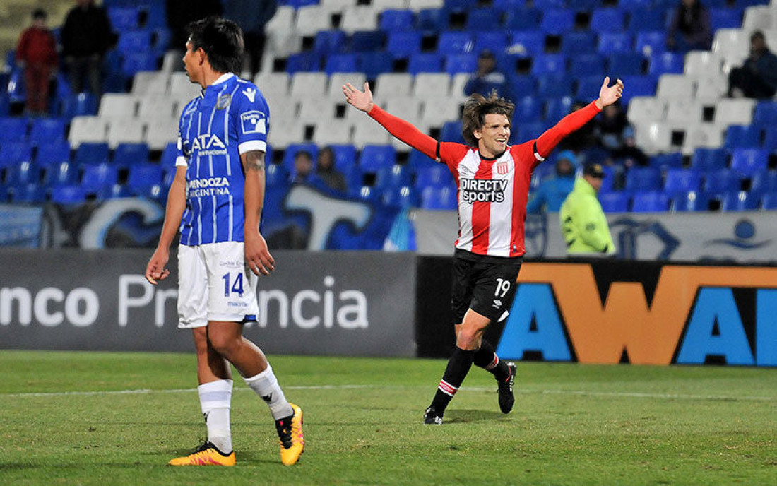 Al bodeguero se le escapó la copa