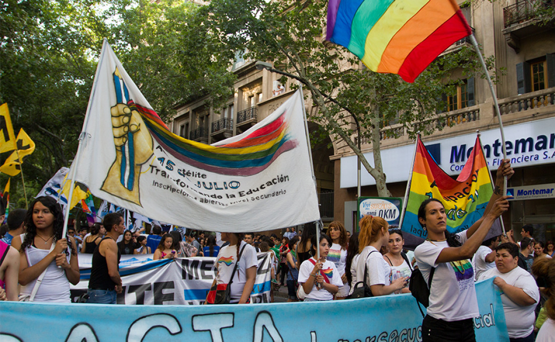 Denuncian violencia de la policía y de los medios contra la comunidad travesti 