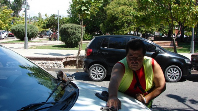 imagen Parque San Martín: sólo se podrá estacionar en lugares "permitidos"