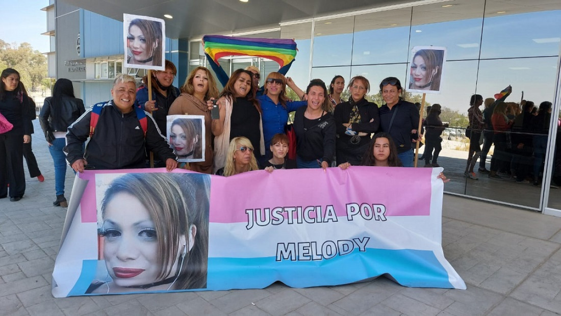 "¡Furia travesti!": antes de la sentencia, militantes y familiares reclamaron justicia por Melody Barrera