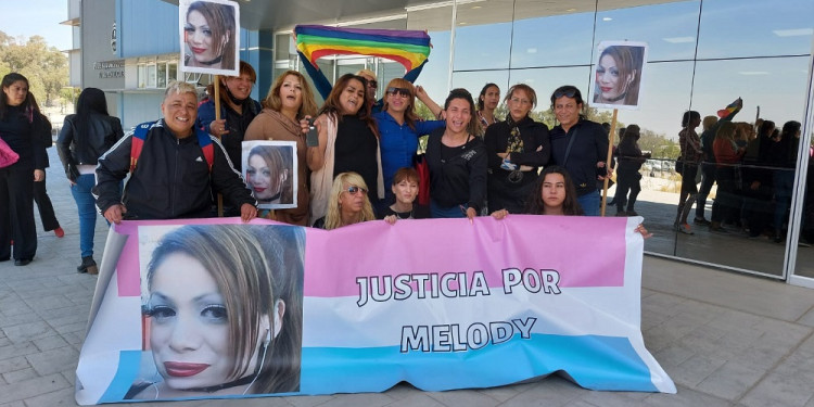 "¡Furia travesti!": antes de la sentencia, militantes y familiares reclamaron justicia por Melody Barrera