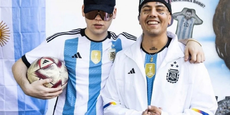 Duki y Bizarrap estrenaron un nuevo tema dedicado a la Selección Argentina: "3 estrellas en el conjunto"