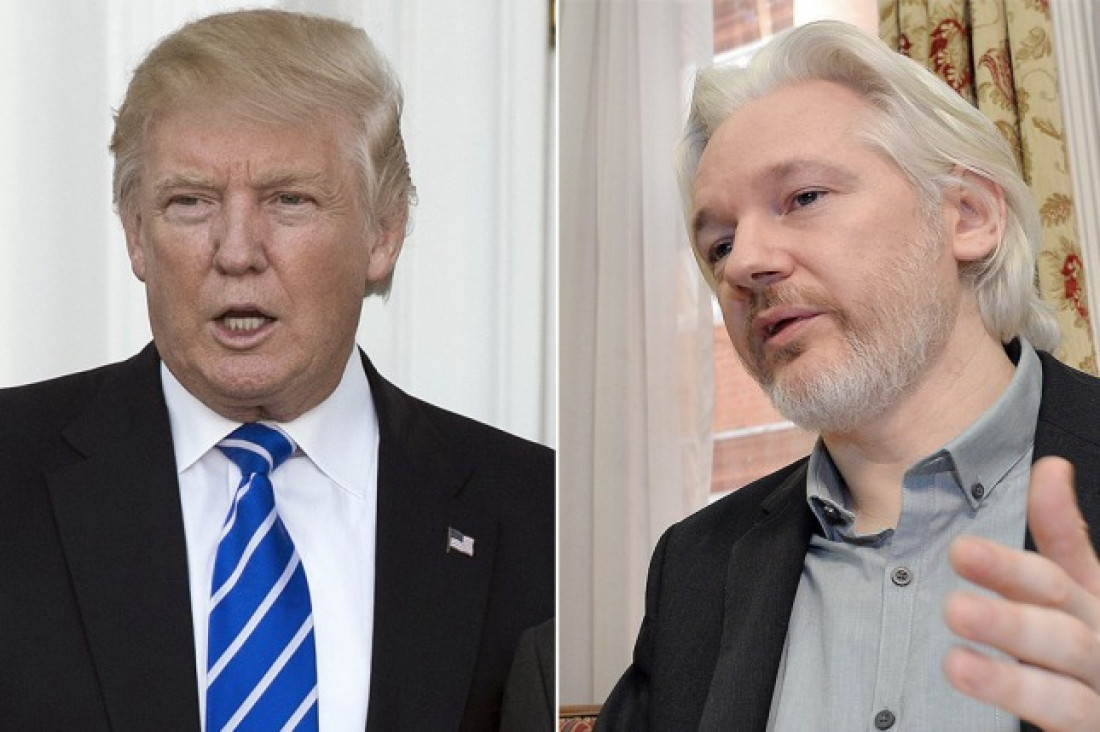 Trump defendió a Assange por el hackeo al asesor de Hillary Clinton