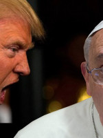 Cruce de palabras entre el Papa y Donald Trump