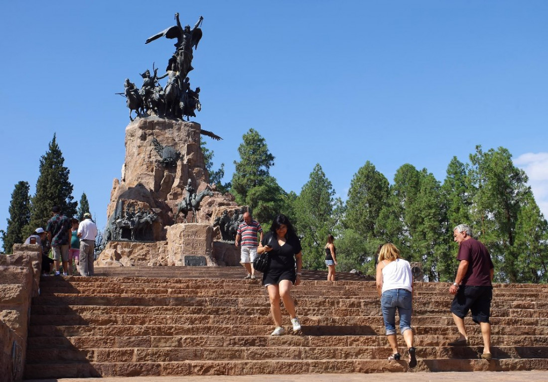 Mendoza recibirá 22 mil turistas por el fin de semana largo