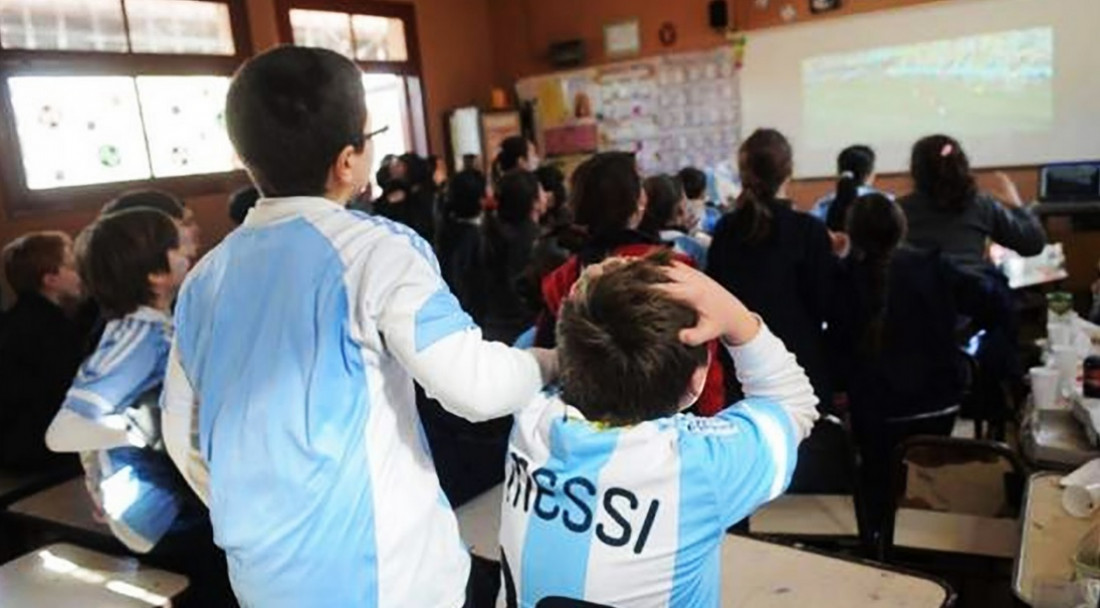 Perzcyk dijo que los partidos de Argentina en el Mundial de Qatar se podrán ver en las escuelas