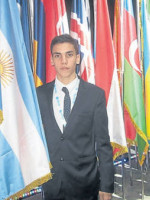 Ulises Schreiner fue premiado por su proyecto de biodiésel