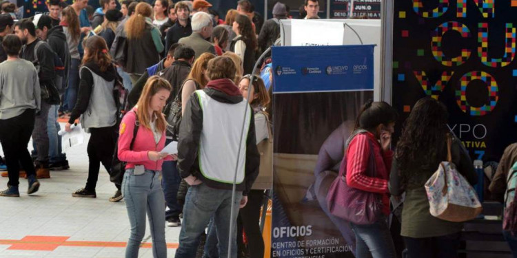 Expo Educativa: tan sólo el primer día la visitaron 20 mil jóvenes