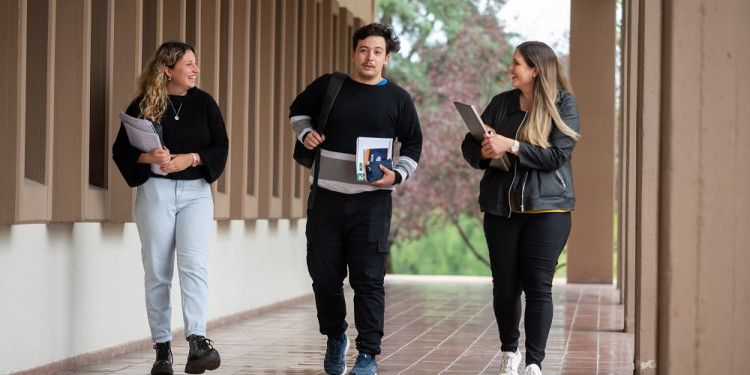 Radiografía de estudiantes de la UNCUYO: más del 60 % es primera generación en llegar a la universidad