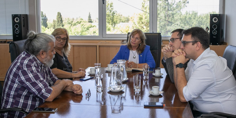 Paro docente en la UNCUYO: la Rectora recibió a representantes de CONADU Histórica