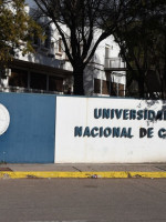 Trabajadores no docentes reclaman que se cumpla el convenio colectivo