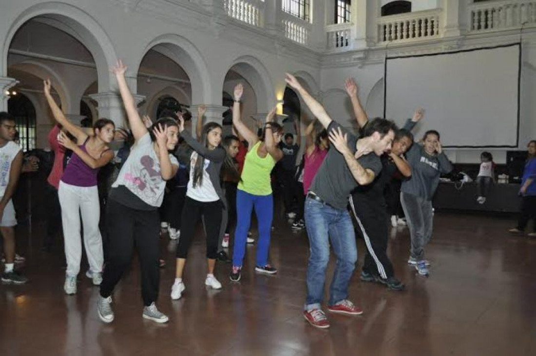 Ley de la danza: bailan por sus derechos