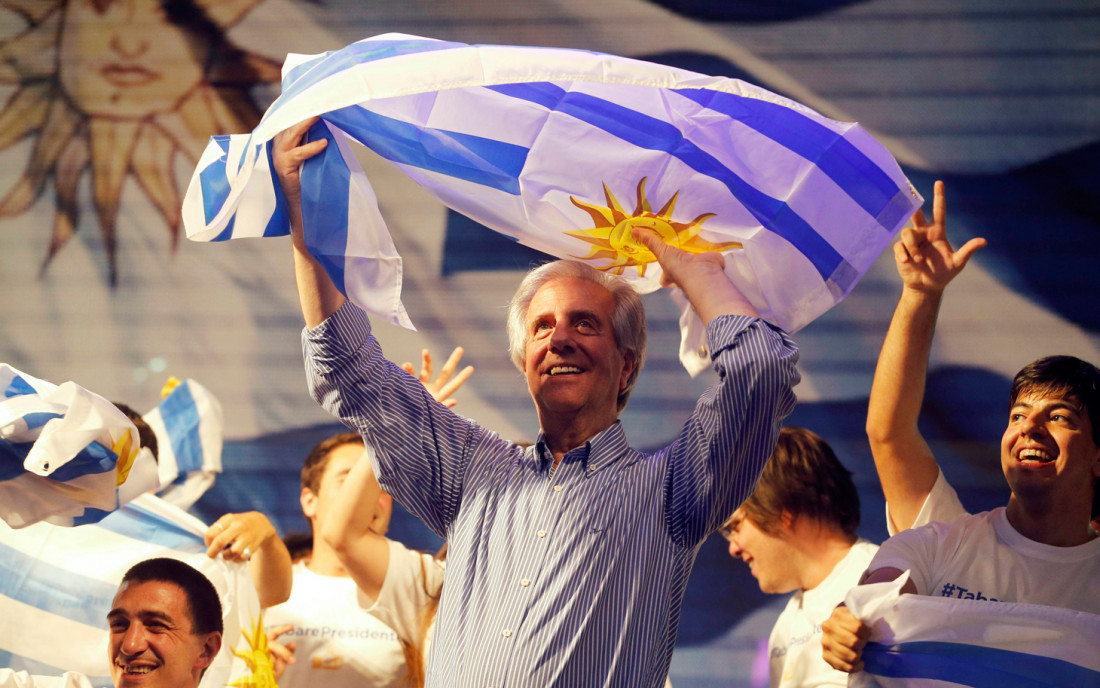 Segunda vuelta en Uruguay: Vázquez y Lacalle cerraron sus campañas 