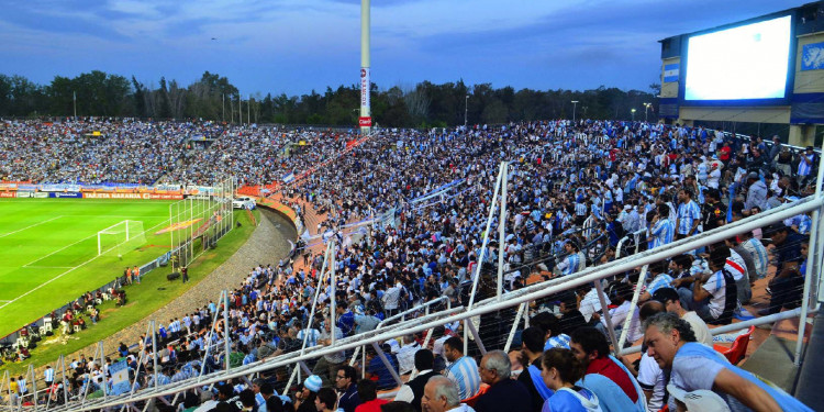 Dudan de que se pueda jugar Argentina-Uruguay en el Malvinas