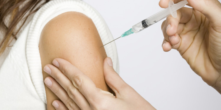El Hospital Universitario se suma a la campaña de vacunación gratuita contra el hpv