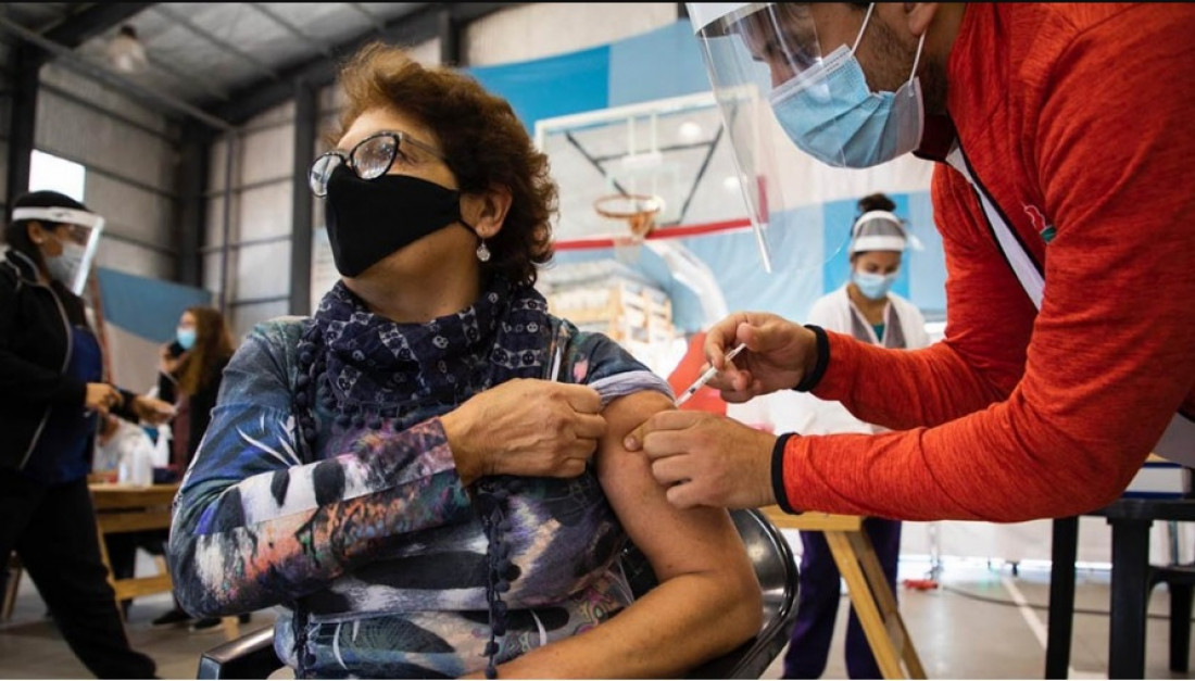 Nueva etapa del plan de inmunización e implementación de la acreditación de vacunas