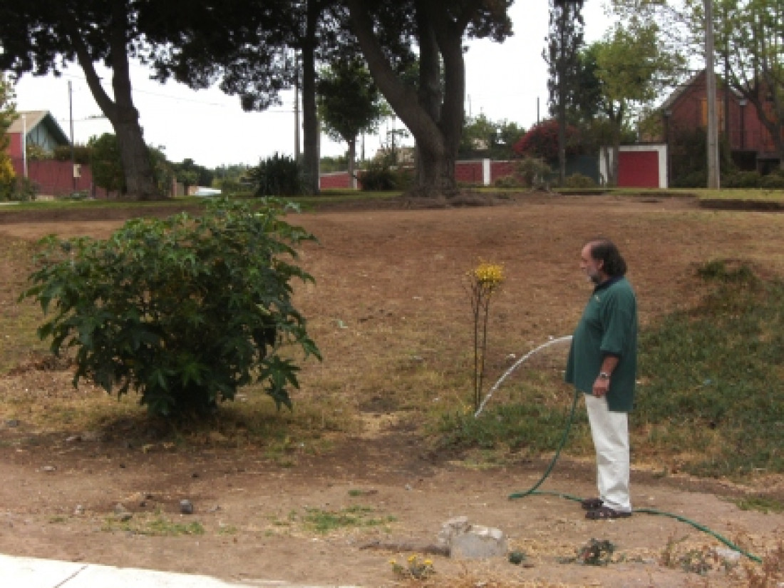 Aguas Mendocinas analiza subir tarifa a los barrios derrochones