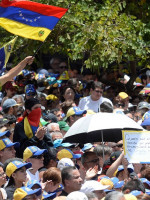 Por la crisis, Venezuela hoy "exporta profesionales"
