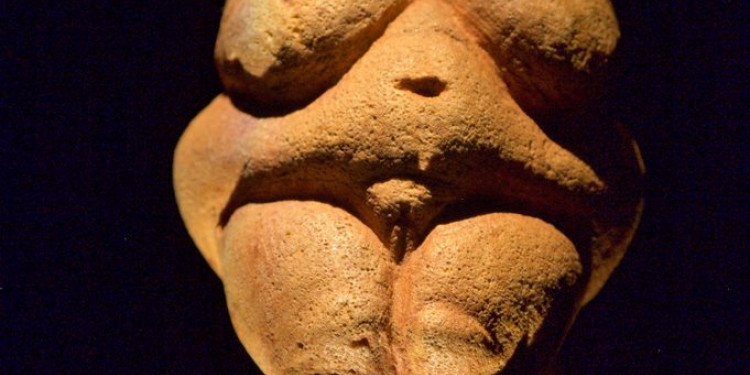Facebook pide disculpas por censurar la Venus de Willendorf por "pornográfica"
