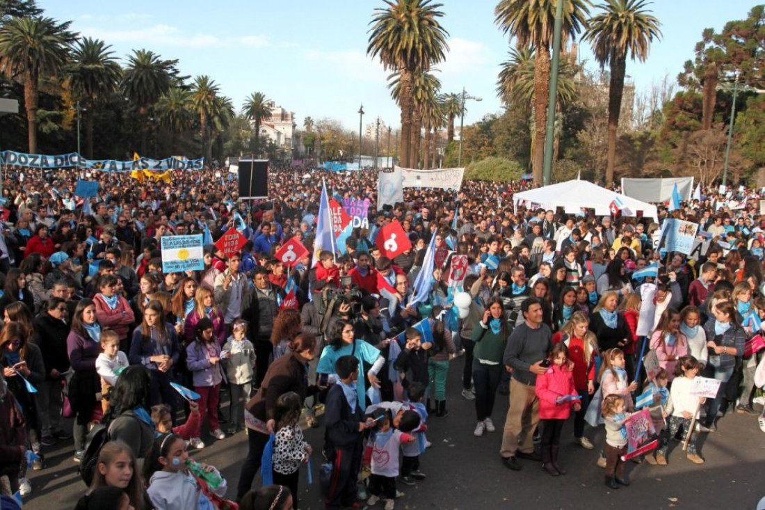 Mendocinos se manifestaron en contra del aborto legal 