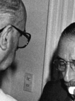 Café Universidad - Pedido de excomunión del dictador Videla - Hernán Patiño Mayer