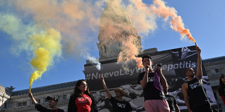 Argentina tiene nueva ley de VIH, luego de 30 años