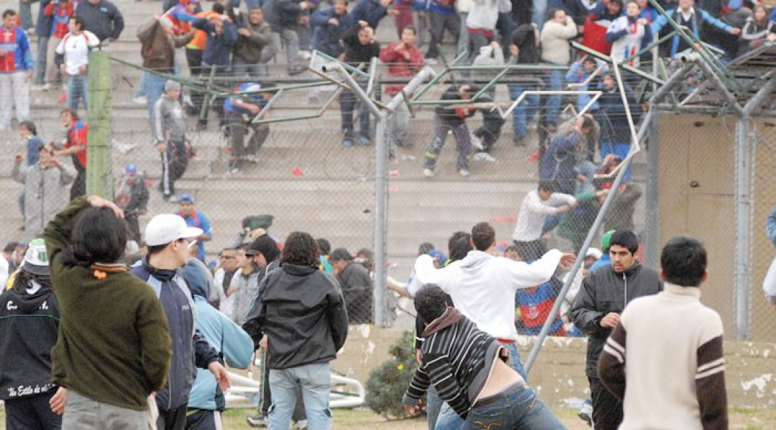 Formalizaron el registro de los hinchas que podrán ingresar a las canchas