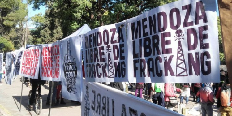 Todos contra todos: denuncias, escraches y firmas por el fracking