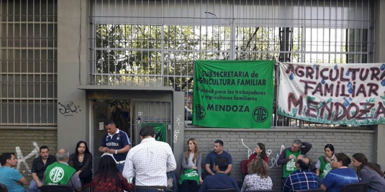 Despedidos: Agroindustria también echó a trabajadores en Mendoza