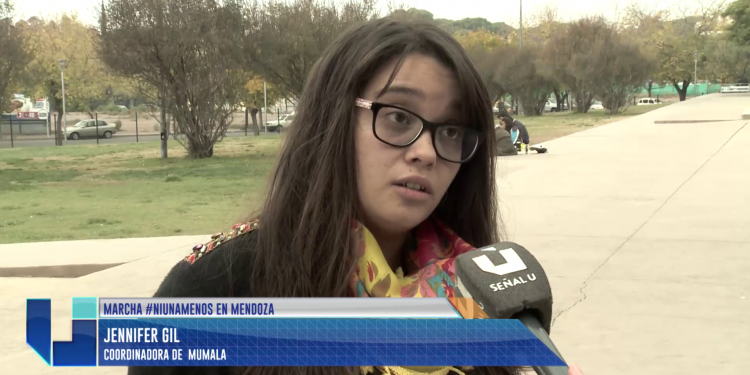 Otra masiva marcha del #NiUnaMenos en Mendoza