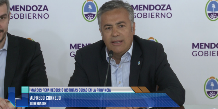 Marcos Peña en Mendoza: visitó obras junto a Cornejo