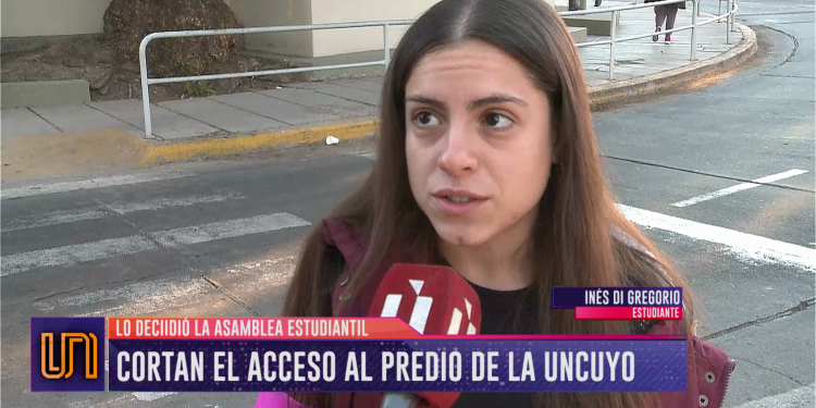 Jornada de corte y protesta en el ingreso de la UNCUYO