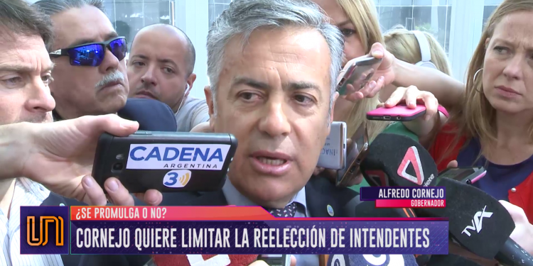Cornejo quiere limitar la reelección de intendentes
