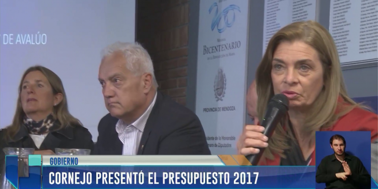 Cornejo presentó el presupuesto 2017