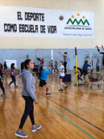 Yas Nizetich dio una clínica de voley en Maipú