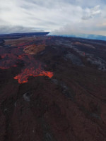 Mauna Loa, el volcán activo más grande del mundo, entró en erupción
