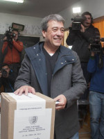Bermejo votó y minimizó los rumores de "campaña sucia"