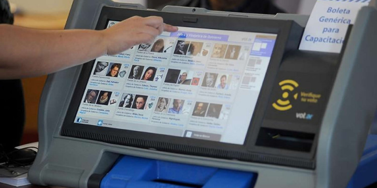 UNCuyo pionera en voto electrónico
