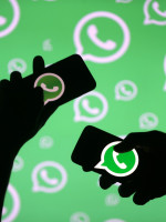A lo Facebook: aunque lo borres, WhatsApp guarda todo