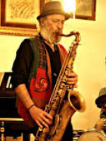 Walter Casciani llena de jazz la Nave Cultural