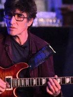 Willy Crook vuelve a Mendoza a presentar su nuevo disco
