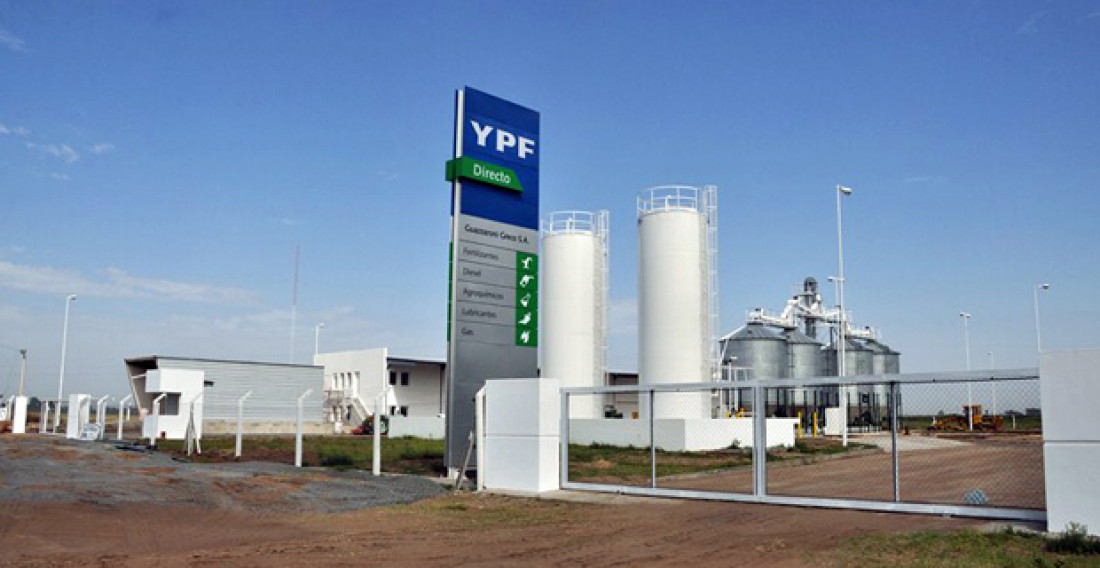 "Debe haber un cambio en YPF"