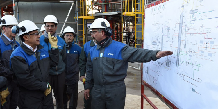 YPF modernizará la refinería de Luján