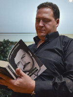 "El Patrón del Mal ensucia la historia de Colombia"