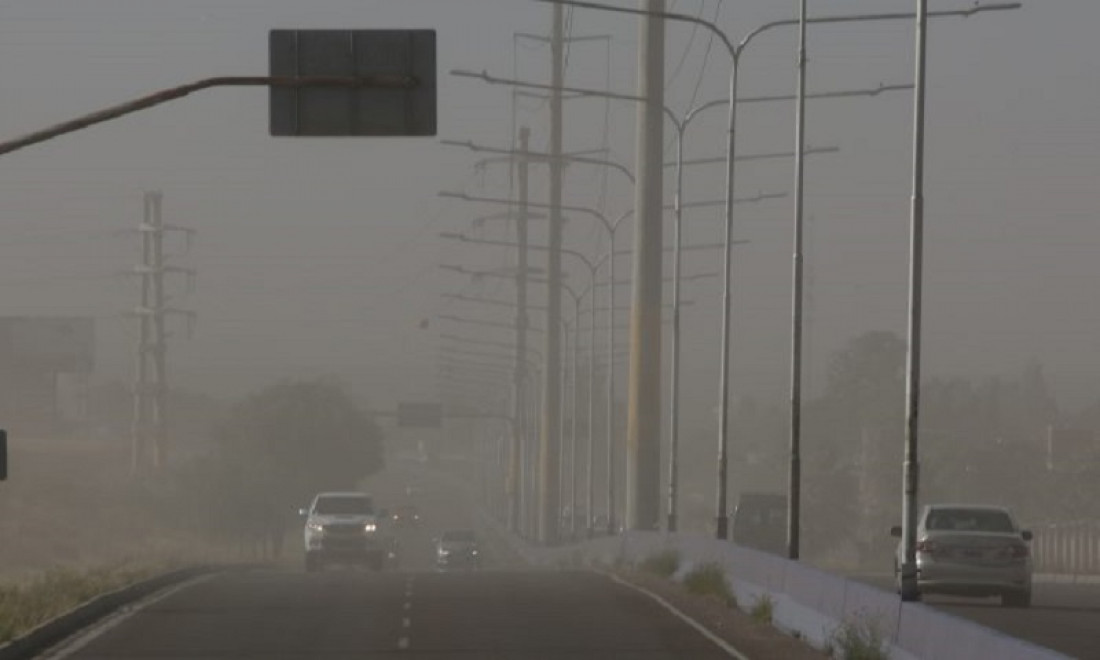 Bajó el viento zonda al Gran Mendoza y hubo suspensión de clases 